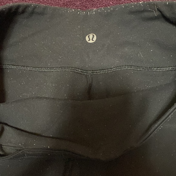 Lulu lemon black leggings-Size 8 - Picture 2 of 6